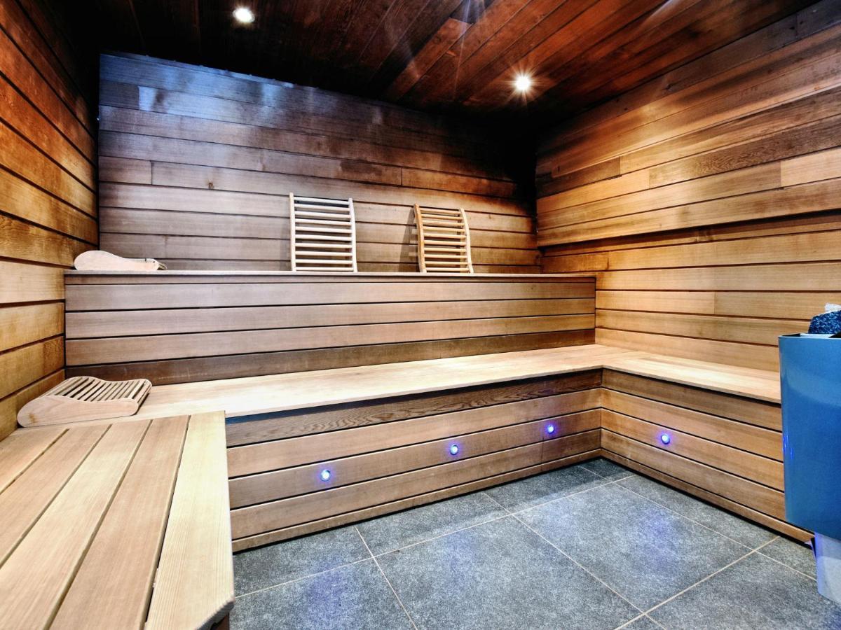 Beautiful Villa With Heated Outdoor Pool Manhay Luaran gambar